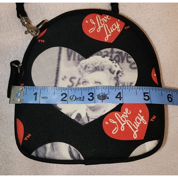 Lucille Ball Crossbody Bag Retro Black Red White - Picture 9 of 12